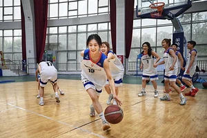 初中女子篮球队全场训练方法